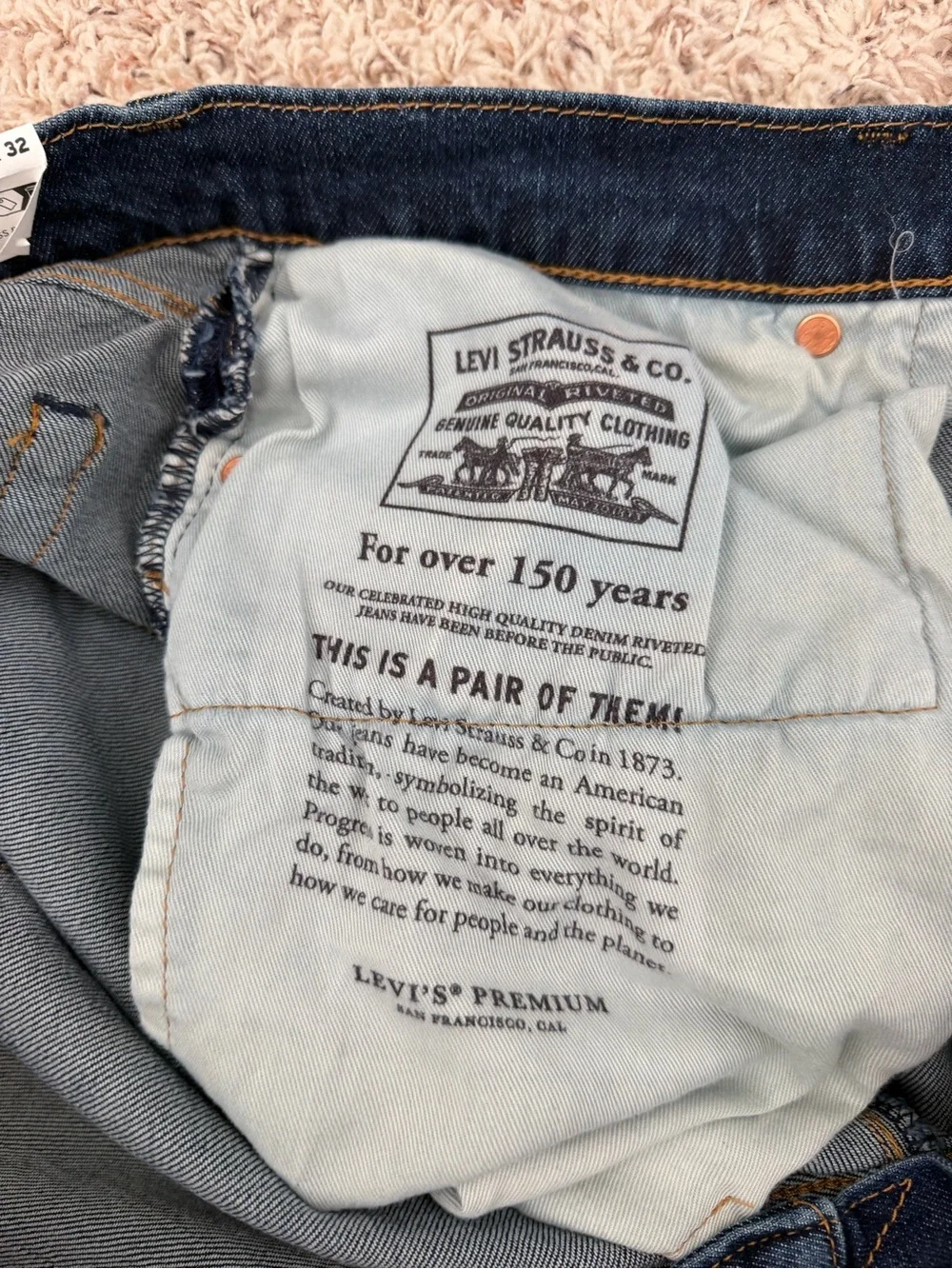 NWT Levi's 502 Taper Men's Dark Blue Straight Leg Jeans W33 L32